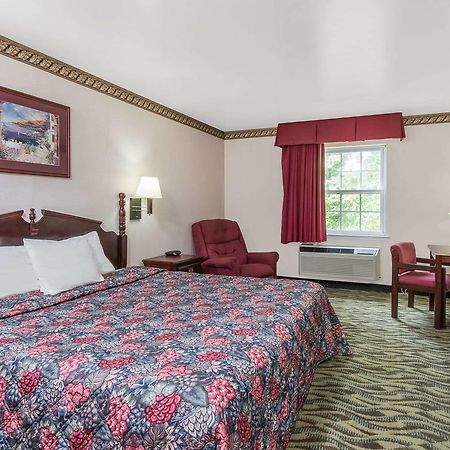 Days Inn By Wyndham Berlin Voorhees מראה חיצוני תמונה