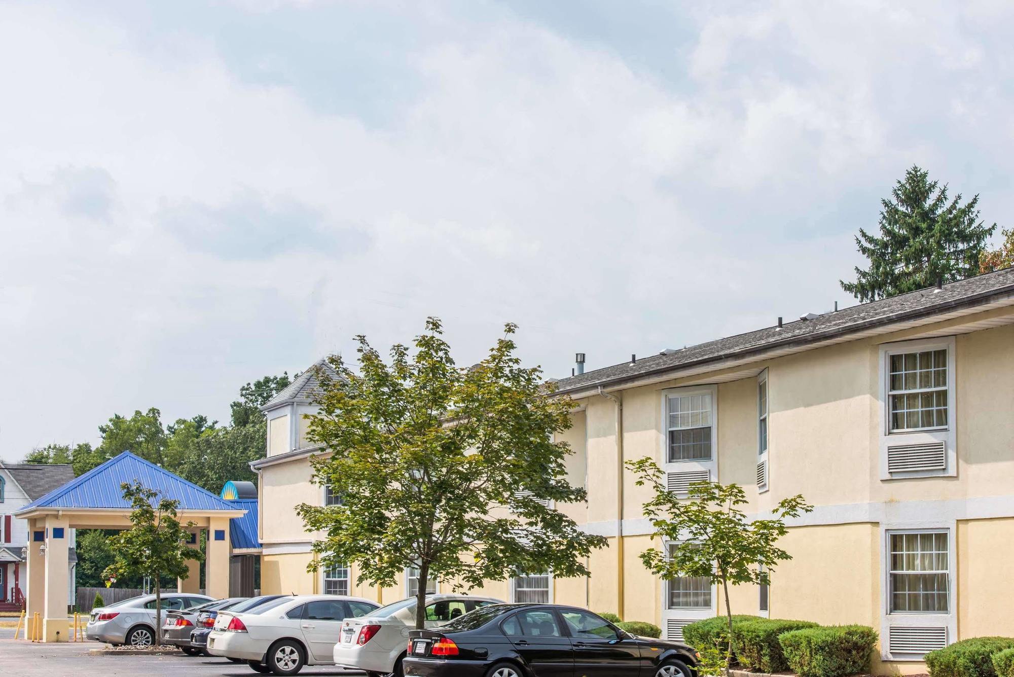 Days Inn By Wyndham Berlin Voorhees מראה חיצוני תמונה
